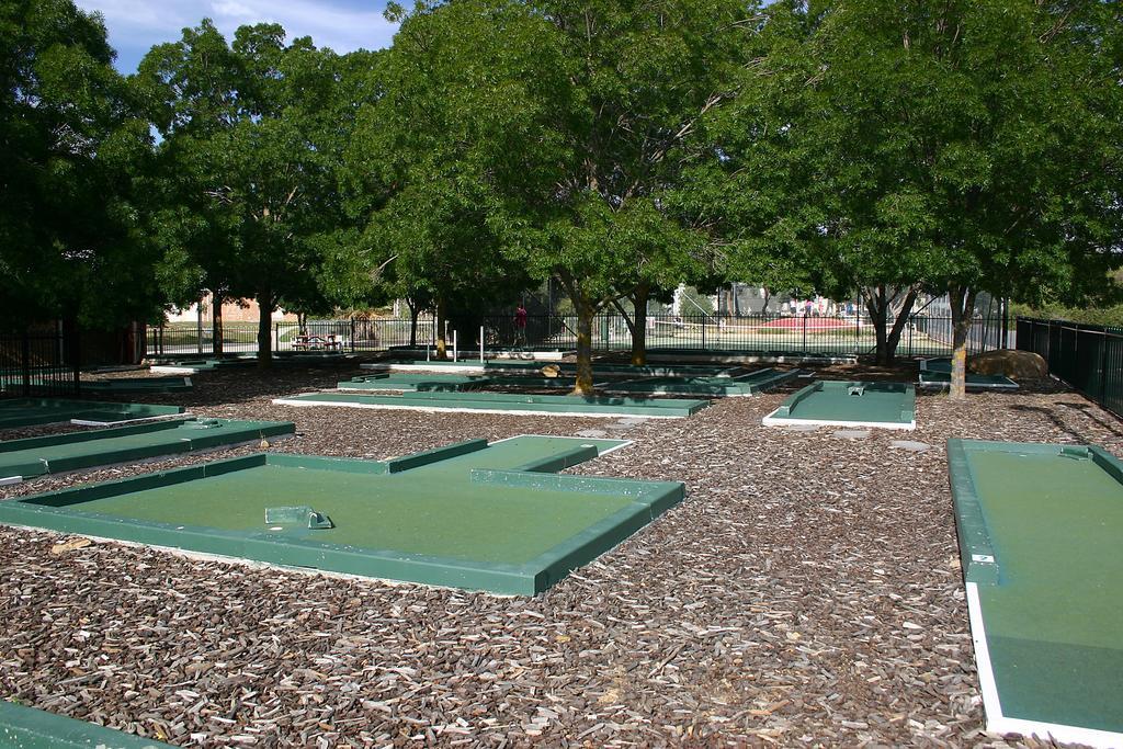 Capital Country Holiday Park Canberra Exterior photo